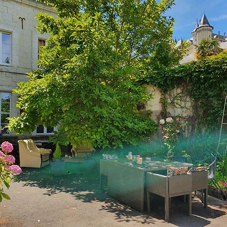 Vue Sur Chateau Et Loire Saumur Exterior foto